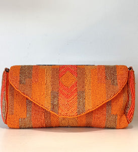 Clutch com missangas