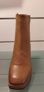 Botim Carmela Camel