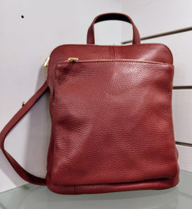 Mochila em pele com bolsa