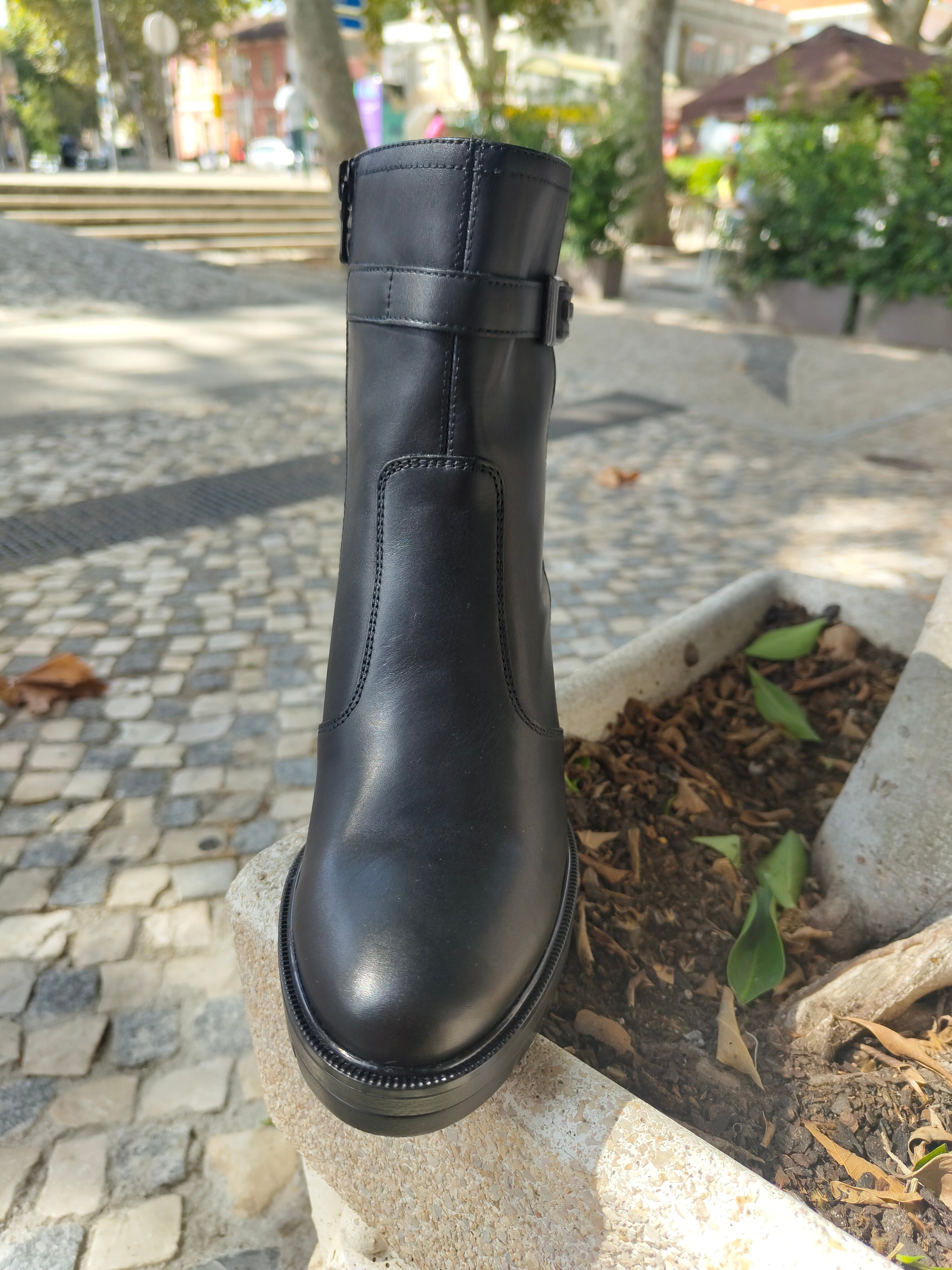 Botin preto Nero Giardini /25