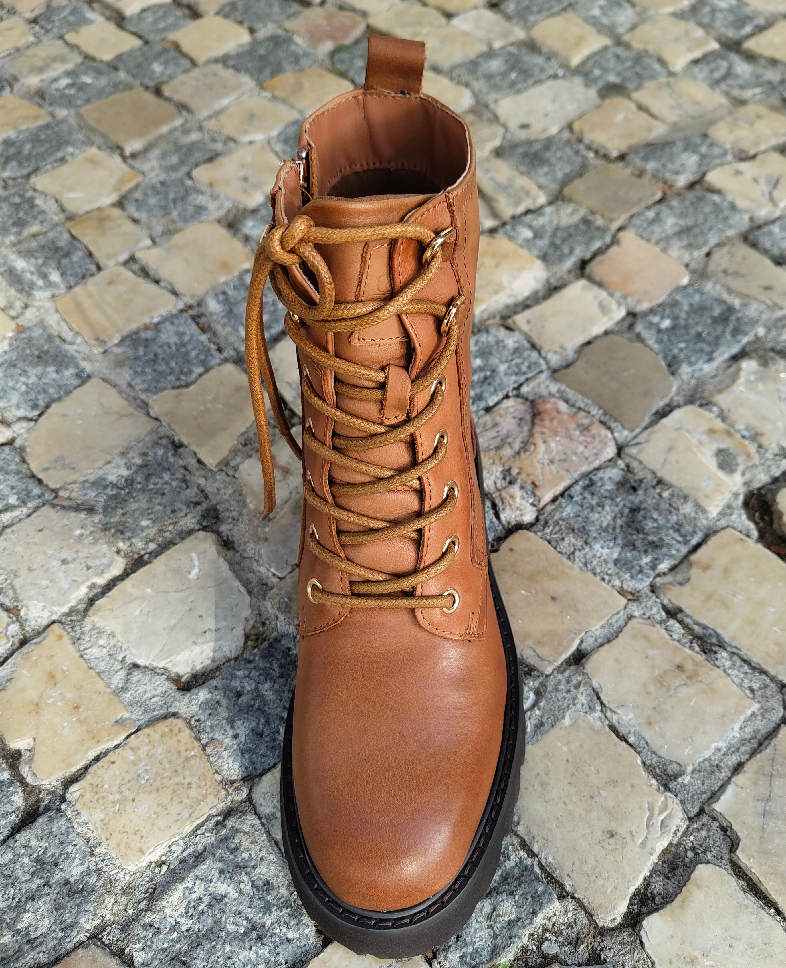 Bota Carmela/25