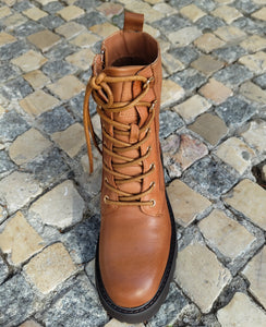 Bota Carmela/25