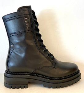 Bota atacadores Nero Giardini 23/24