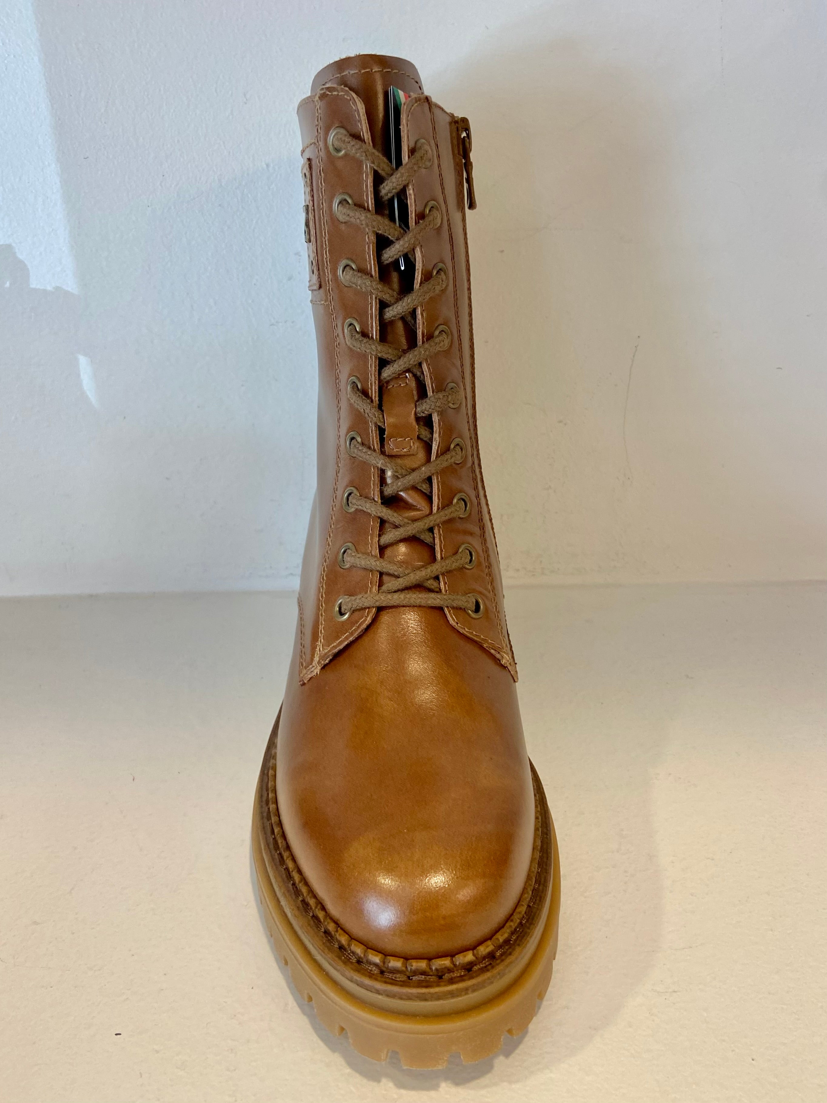 Bota atacadores Nero Giardini 23/24