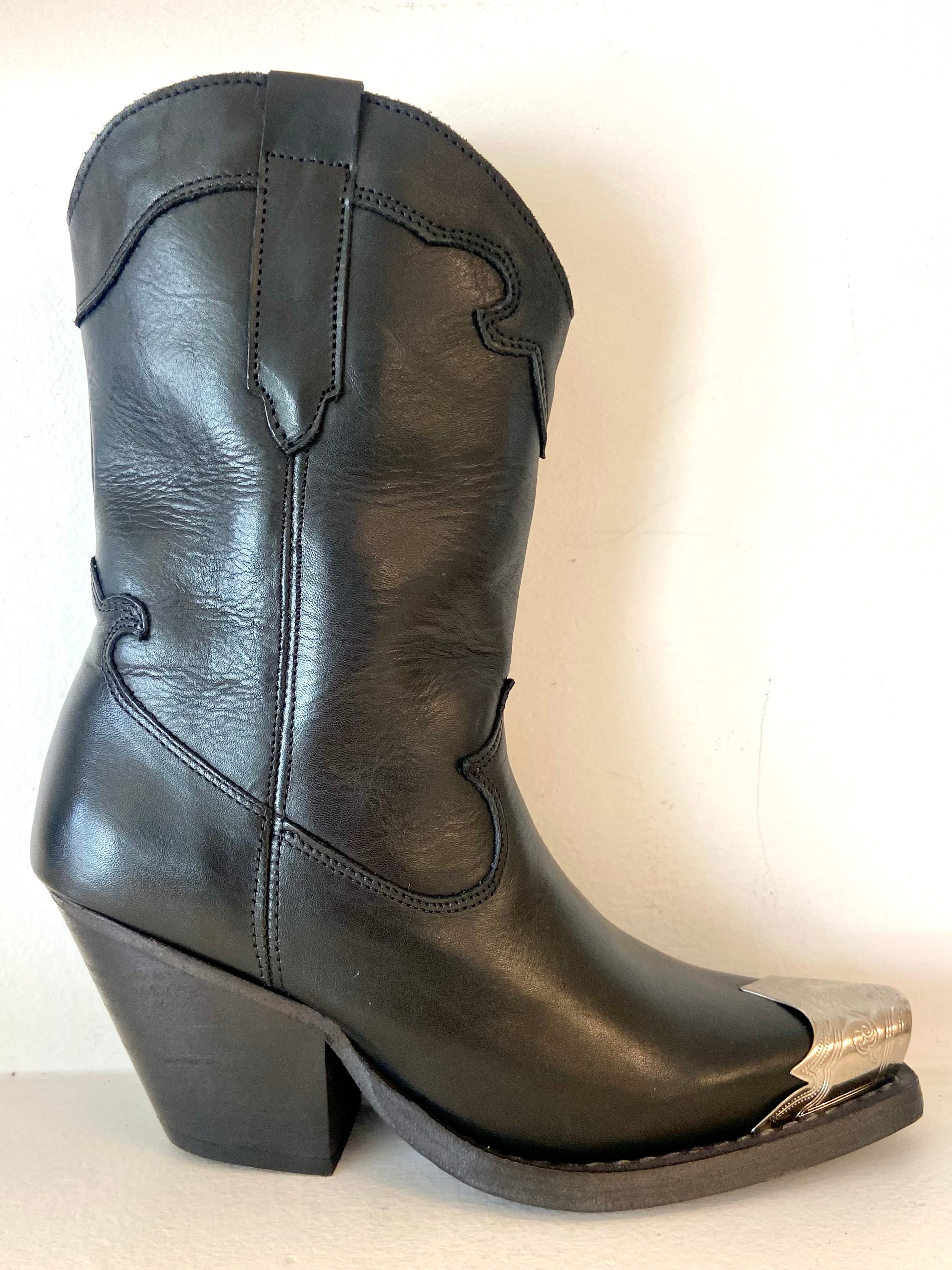 Bota vaqueiro biqueira metálica