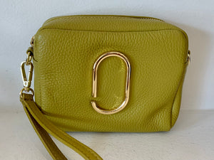 Mala pequena pormenor dourado