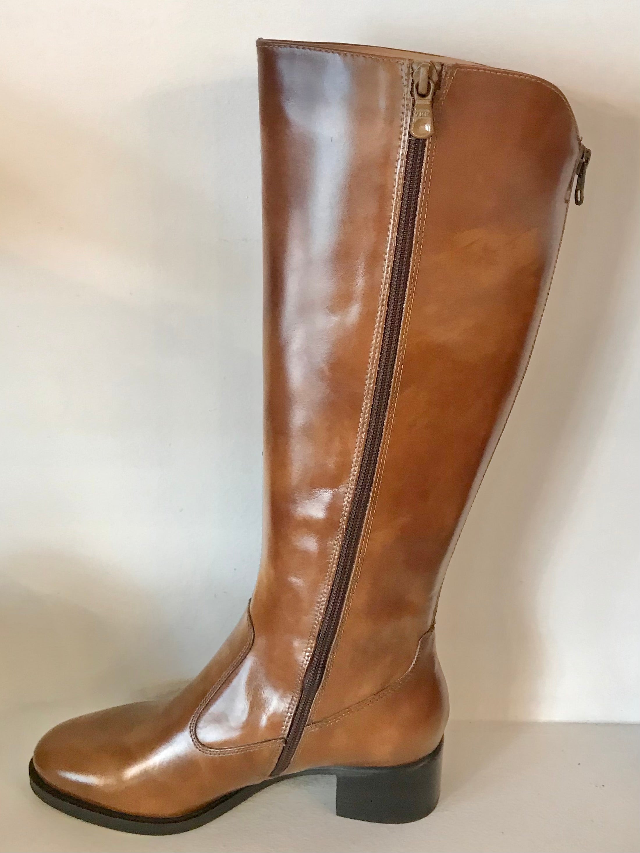 Bota cano alto mel Nero Giardini