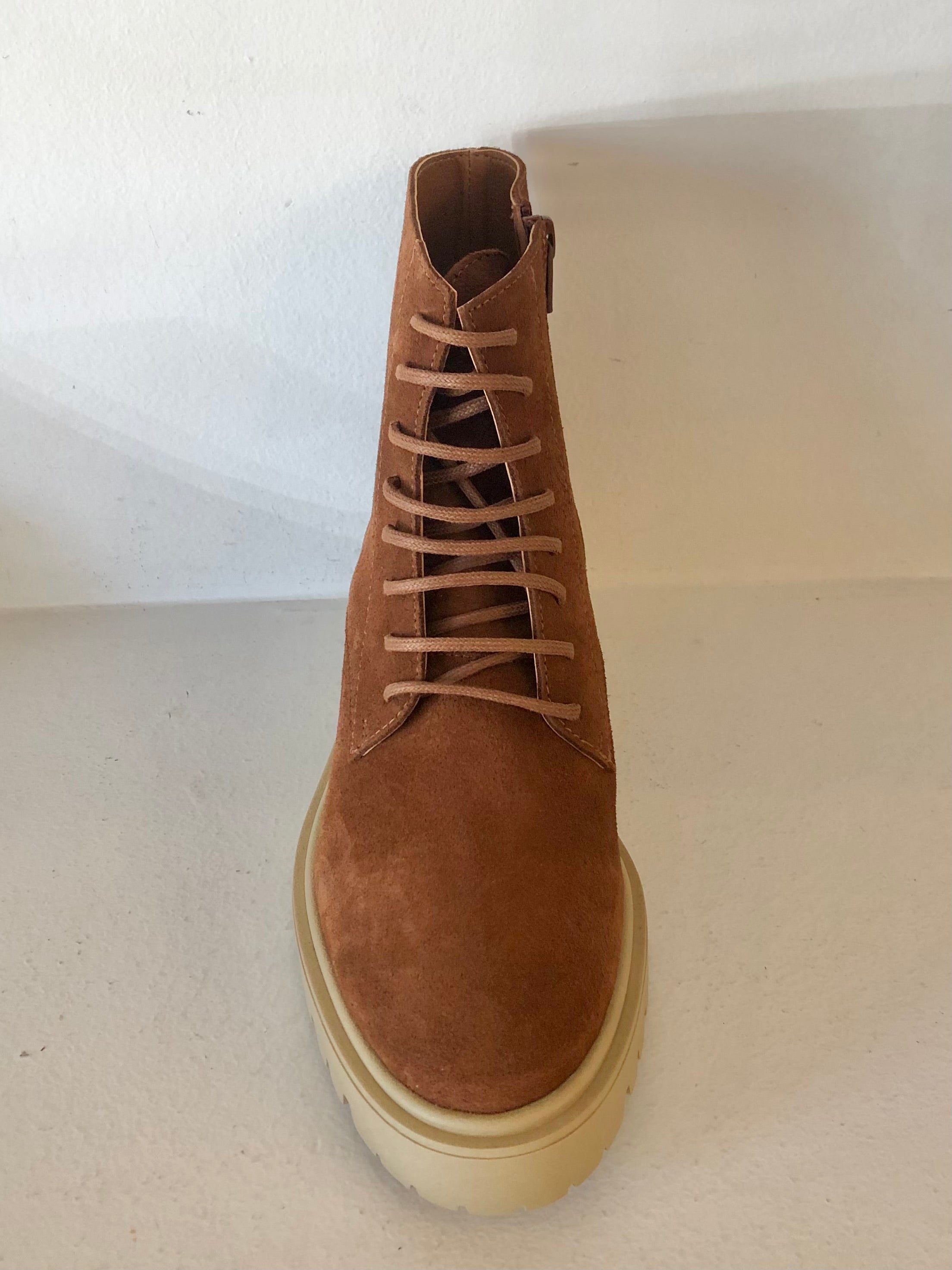 Bota camurça Bryan Stepwise